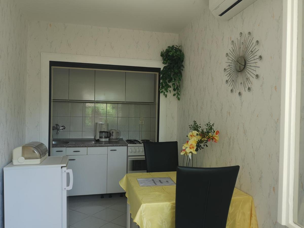 Apartments & Rooms Anita フヴァル エクステリア 写真