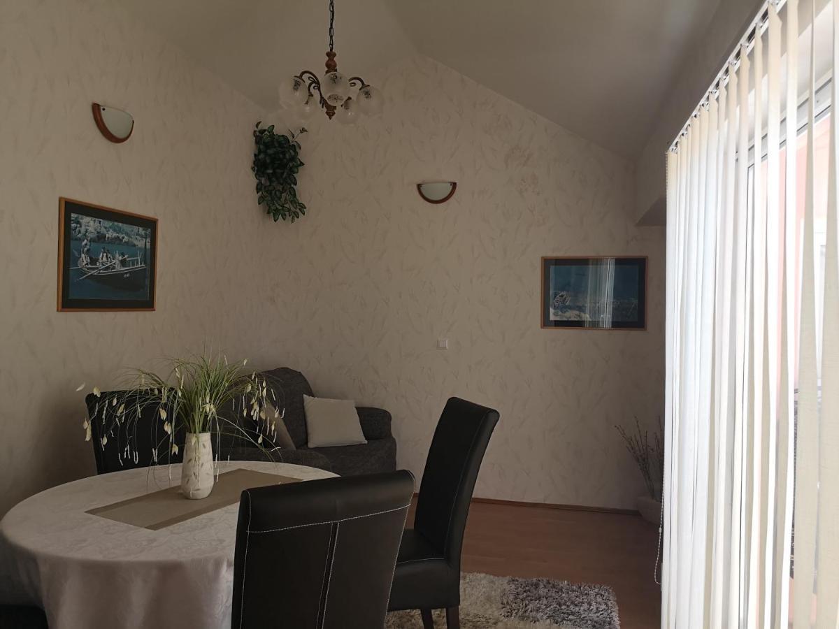 Apartments & Rooms Anita フヴァル エクステリア 写真