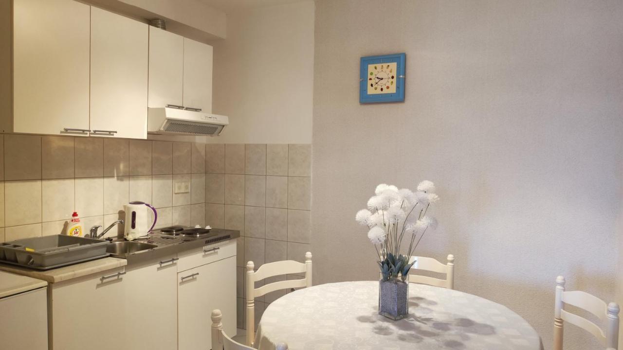 Apartments & Rooms Anita フヴァル エクステリア 写真