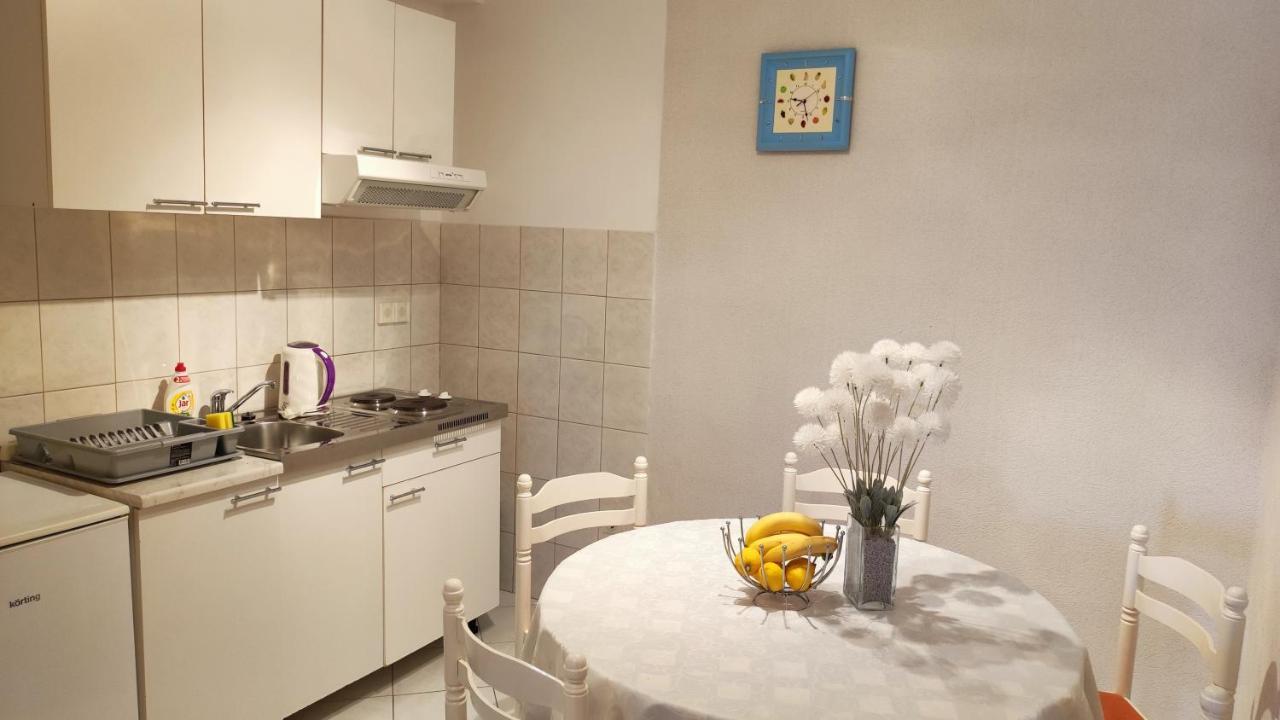 Apartments & Rooms Anita フヴァル エクステリア 写真