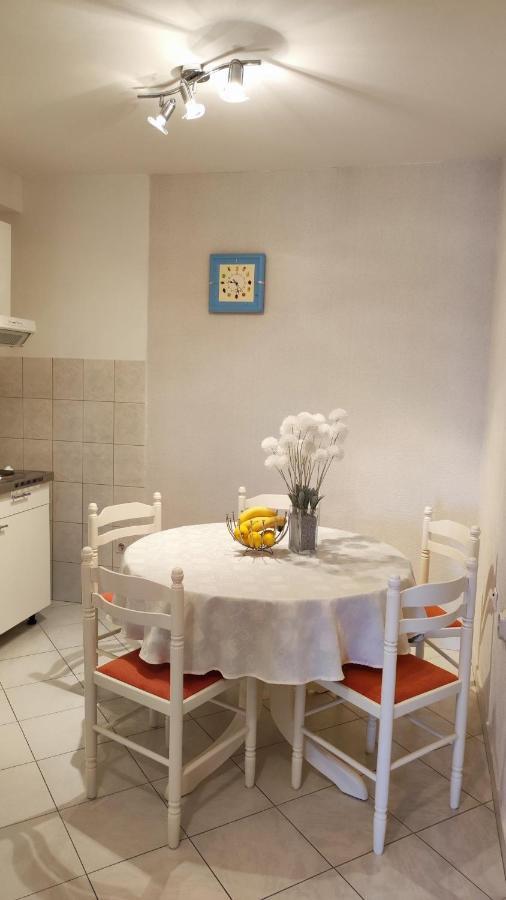 Apartments & Rooms Anita フヴァル エクステリア 写真