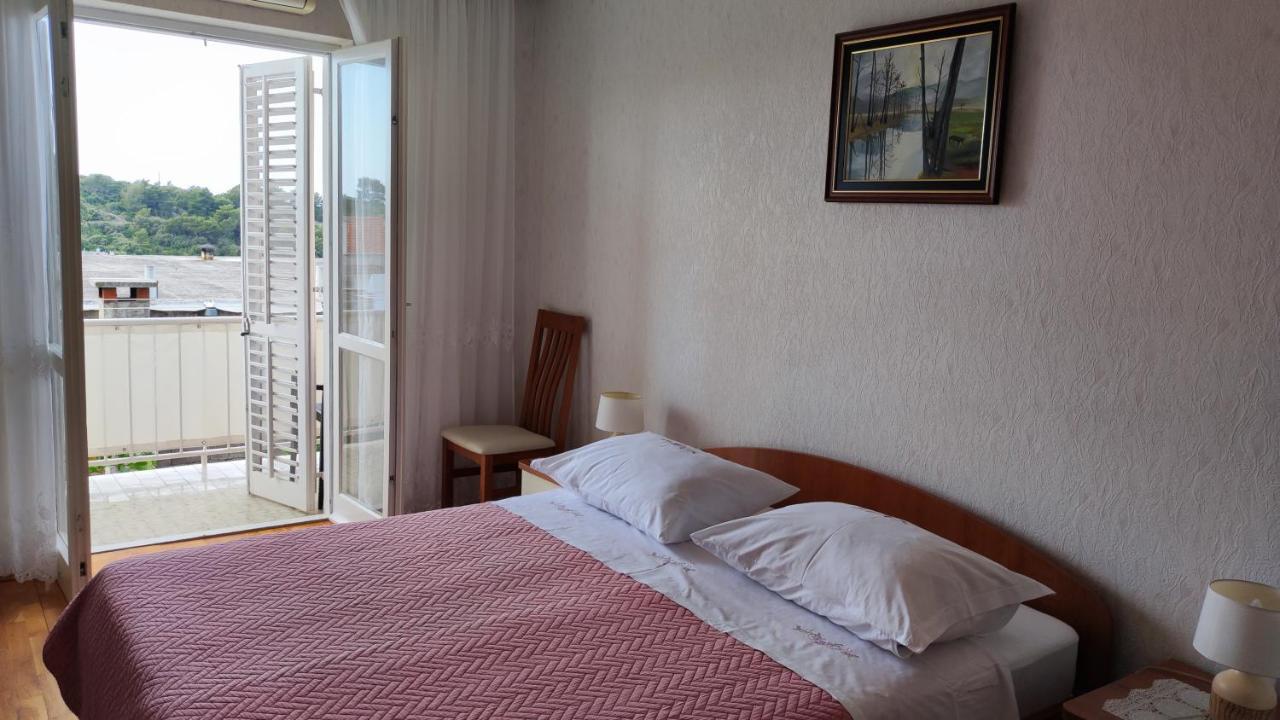 Apartments & Rooms Anita フヴァル エクステリア 写真