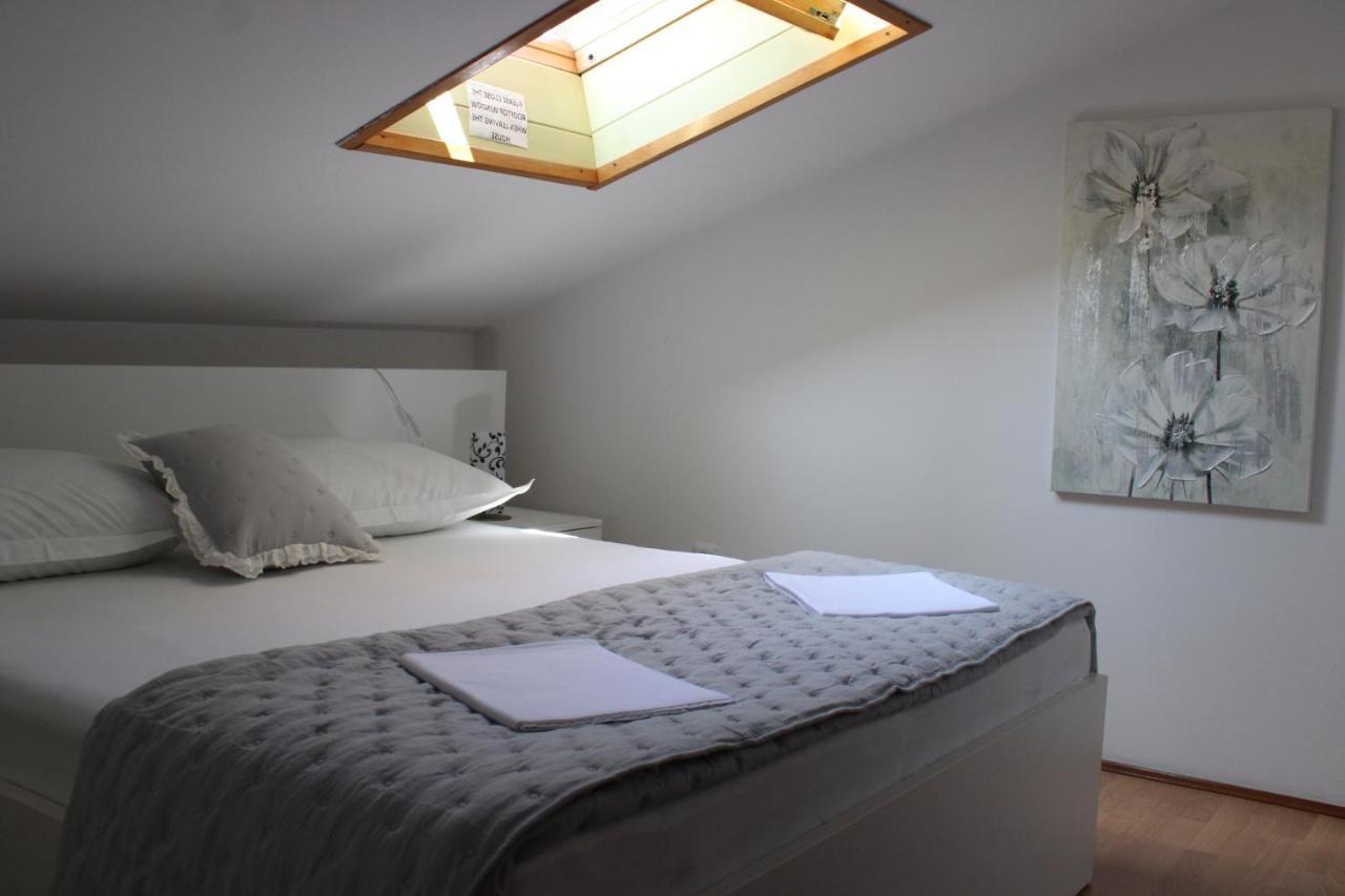 Apartments & Rooms Anita フヴァル エクステリア 写真